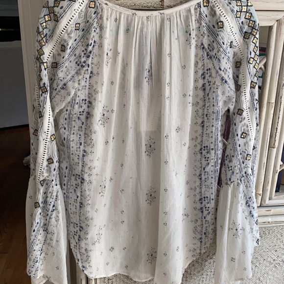 Anthropologie Ecote beautiful peasant shirt - Picture 7 of 13